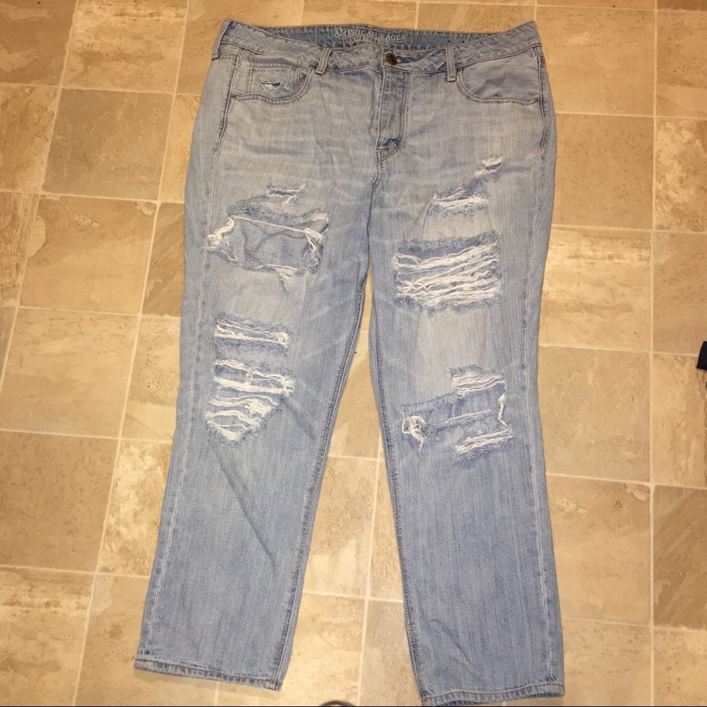 AE Distressed Jeans